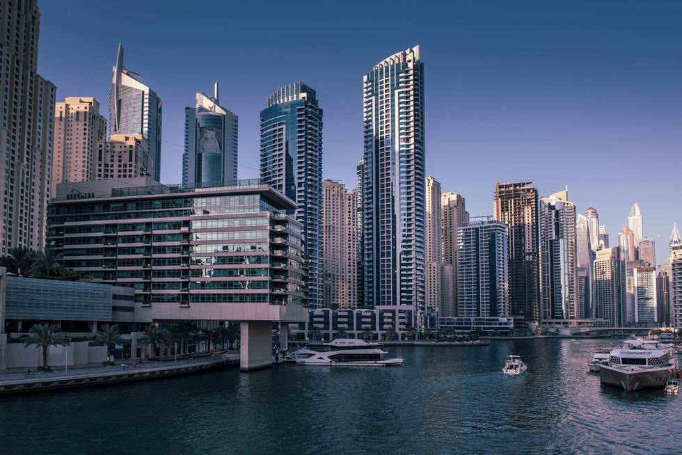 cégalapítás Dubajban